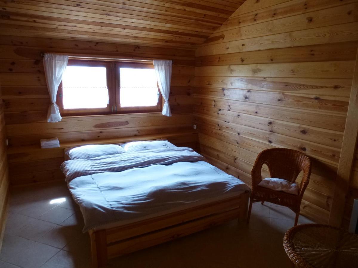 Restaurace Vraz Hotel Trhové Sviny Room photo